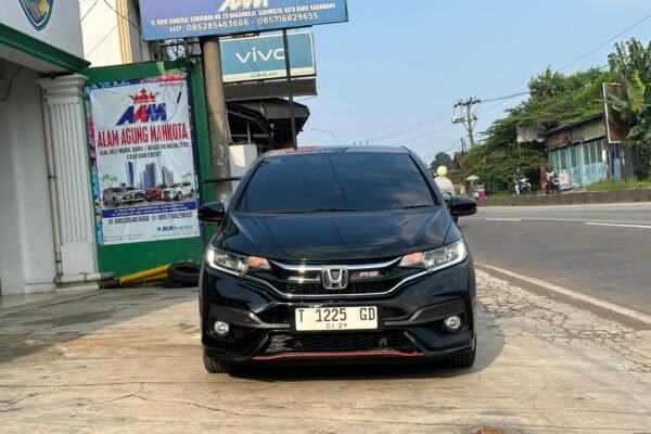 HONDA NEW JAZZ 1.5 RS CVT - 2018