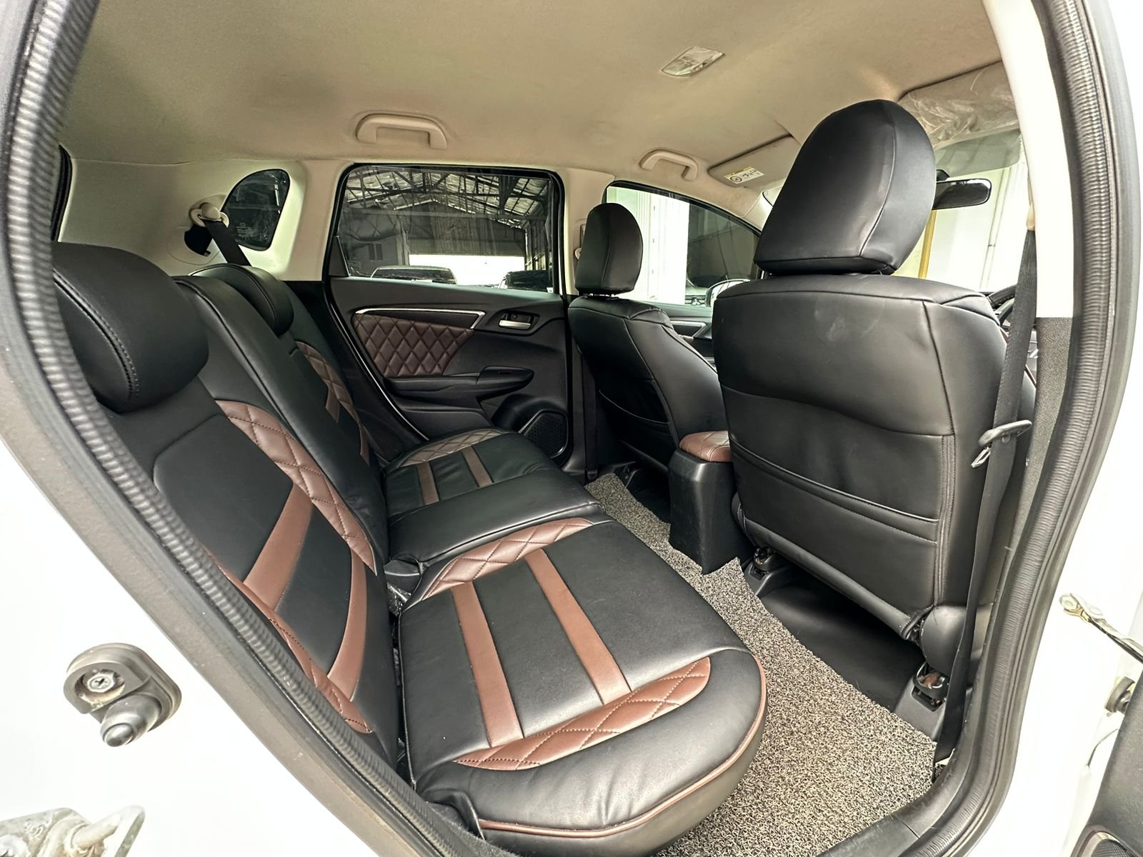 HONDA NEW JAZZ 1.5 RS CVT – 2016