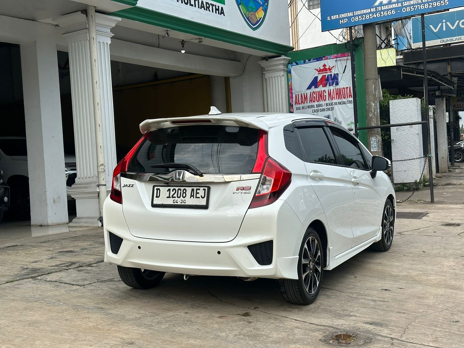 HONDA NEW JAZZ 1.5 RS CVT – 2016