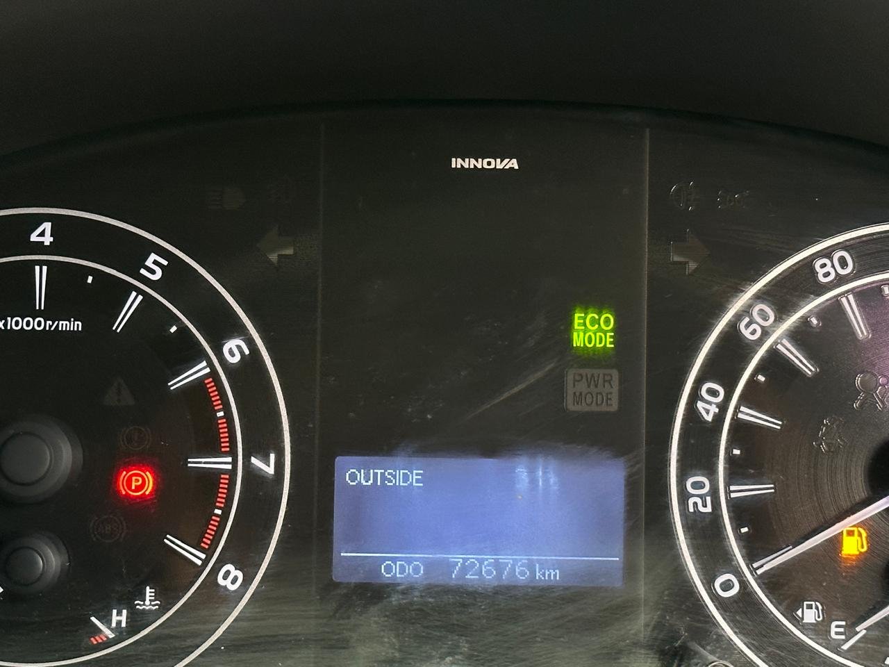 TOYOTA INNOVA 2.0 G MT 2016