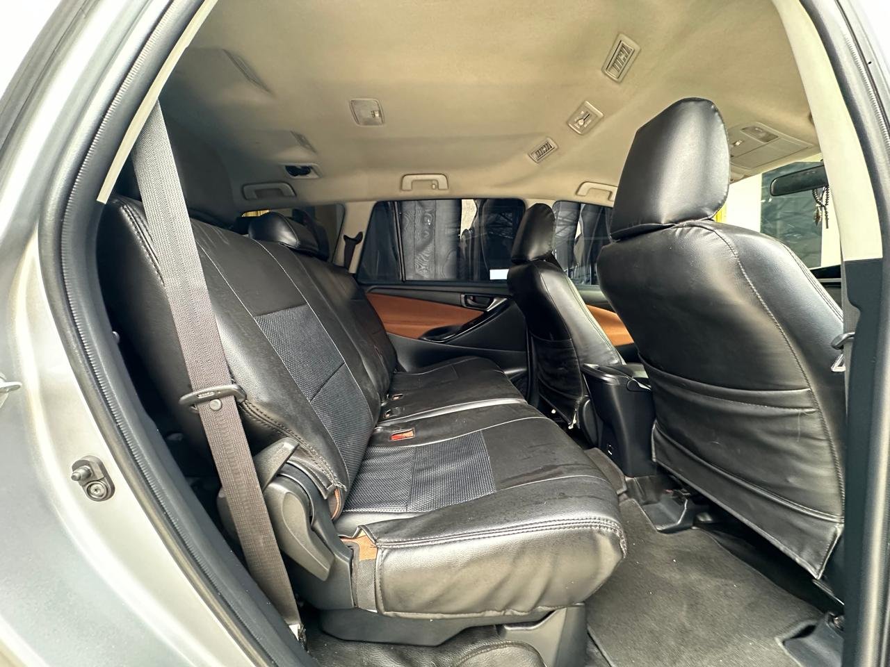 TOYOTA INNOVA 2.0 G MT 2016