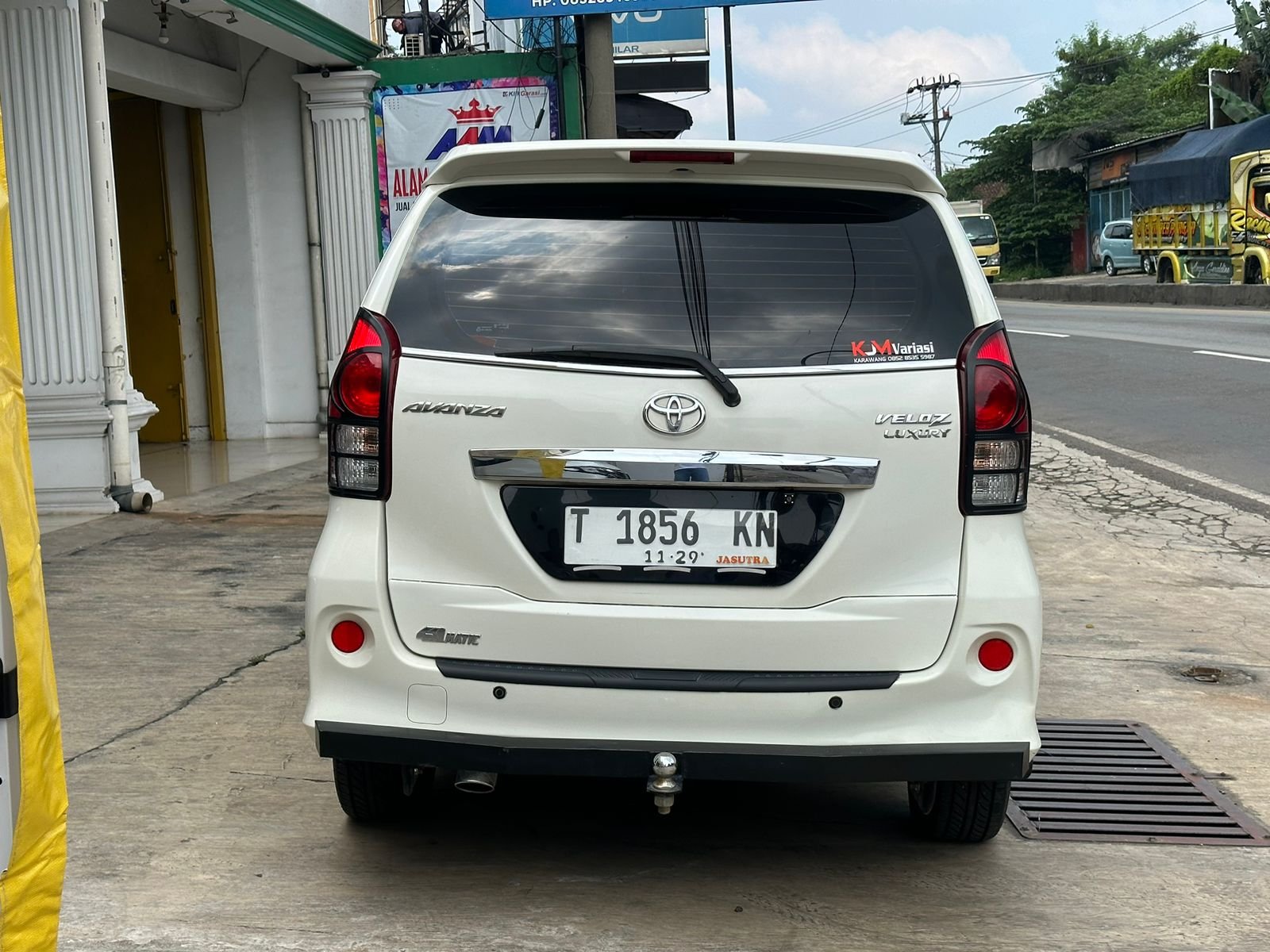 TOYOTA AVANZA VELOZ 1.5 AT 2014