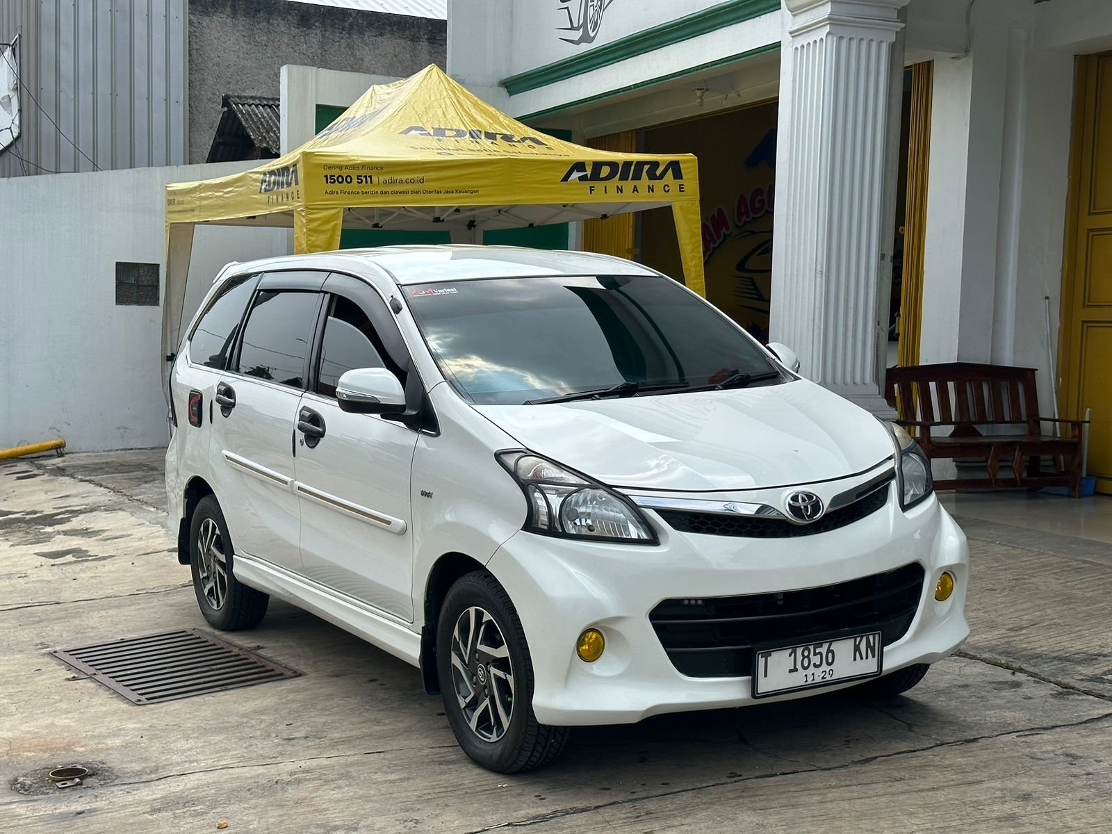 TOYOTA AVANZA VELOZ 1.5 AT 2014