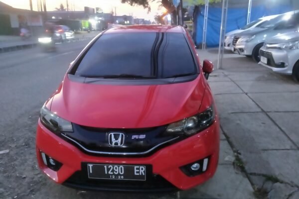 HONDA NEW JAZZ RS CVT 2015