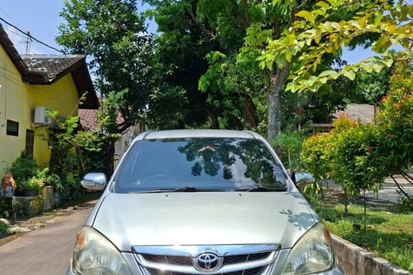 AVANZA 1300 G MT 2011