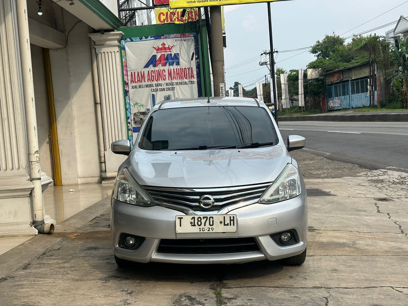 LIVINA 1.5 SV AT 2014