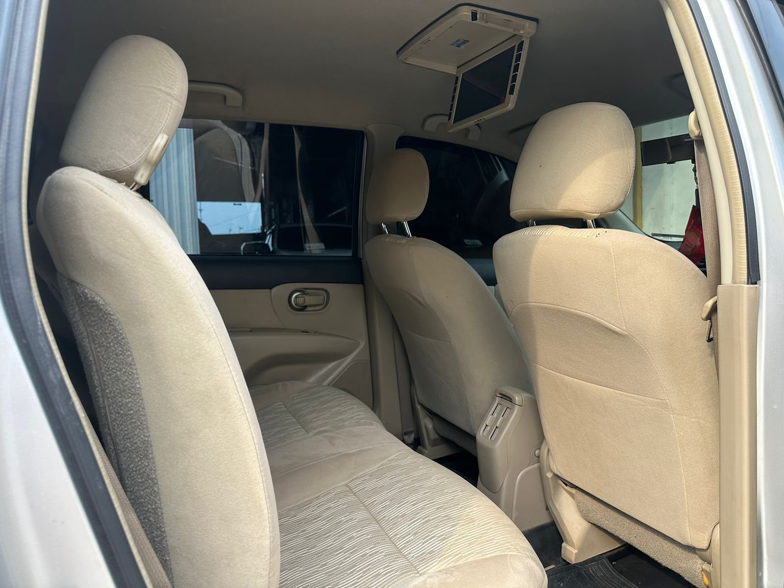 LIVINA 1.5 SV AT 2014