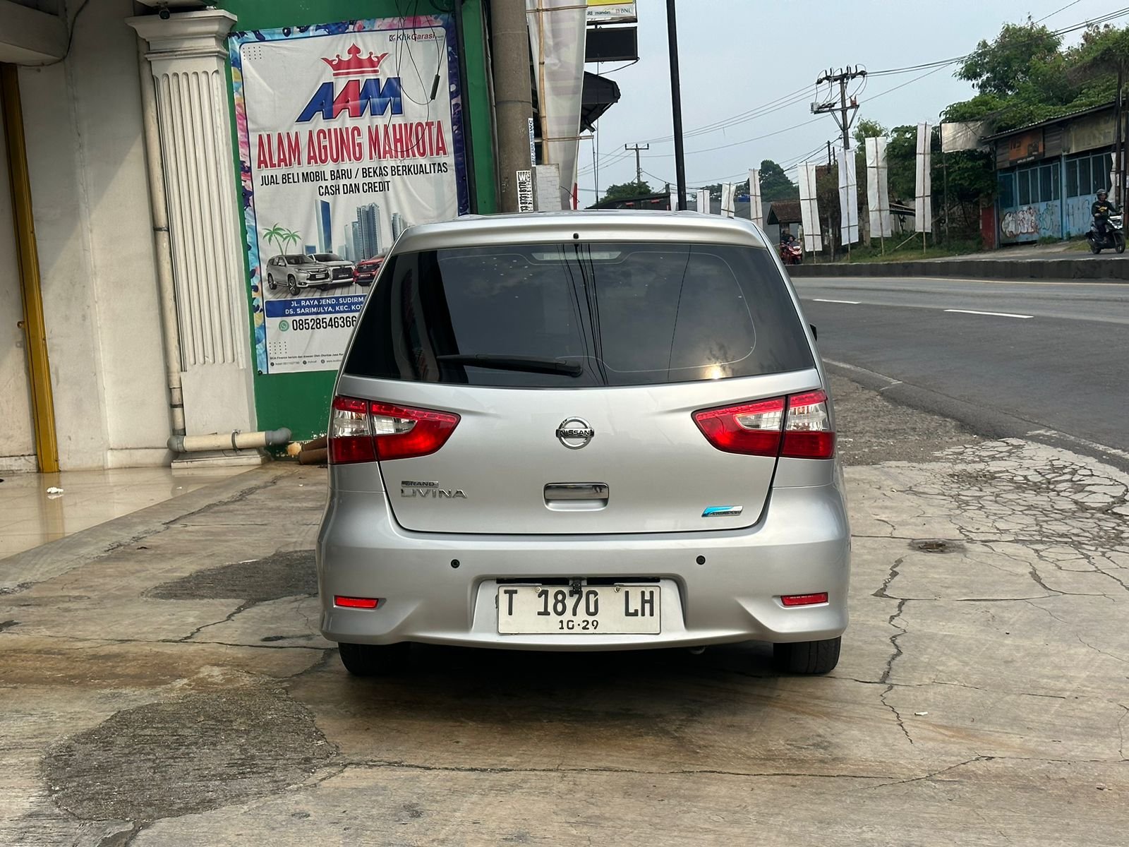 LIVINA 1.5 SV AT 2014