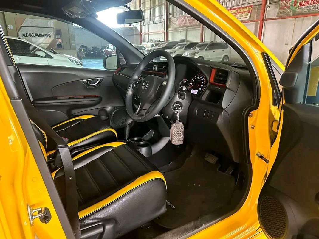 BRIO RS 1.2  CVT 2019