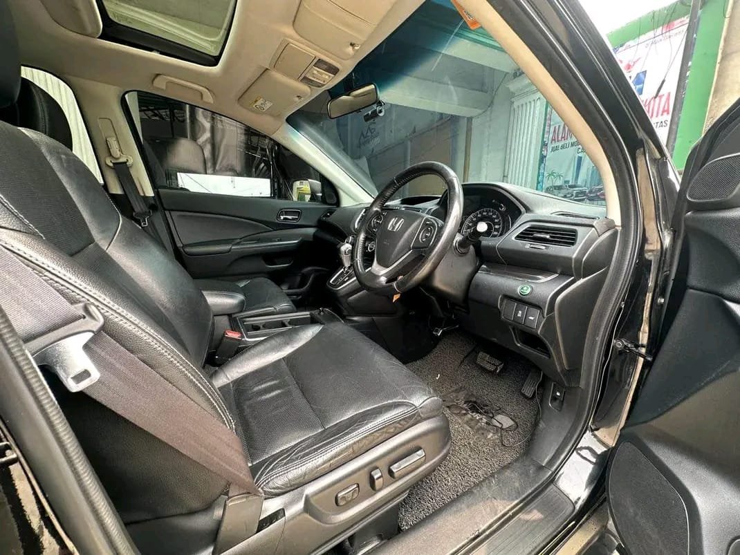 CR-V 2.4 RS AT CKD 2015