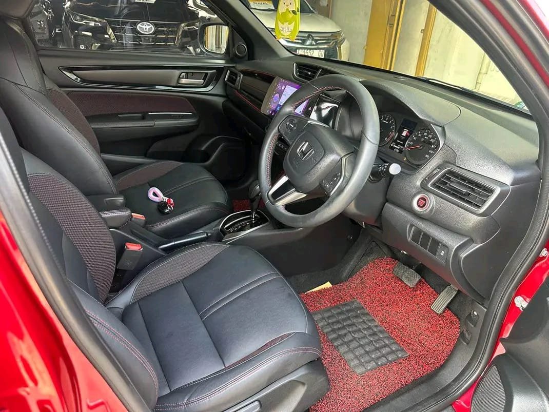 WRV 1.5 RS CVT 2023